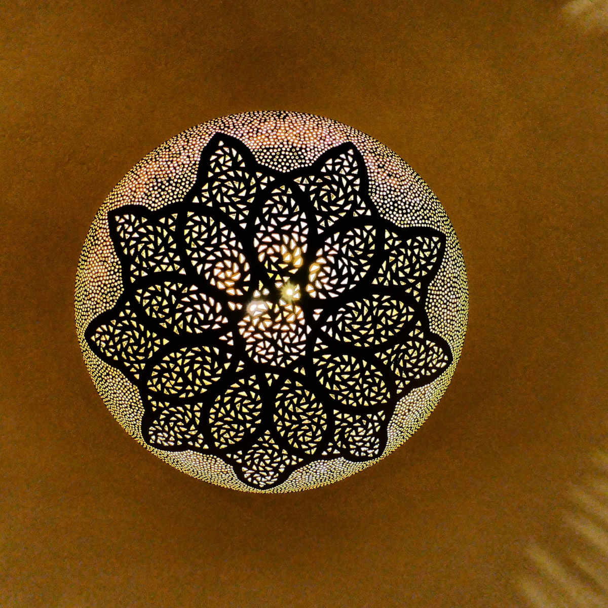 Leaf Pattern Moroccan Brass Pendant Light - View 4